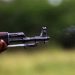 Kamonyi: Polisi yarashe ibisambo bitatu byari biri gutema abaturage