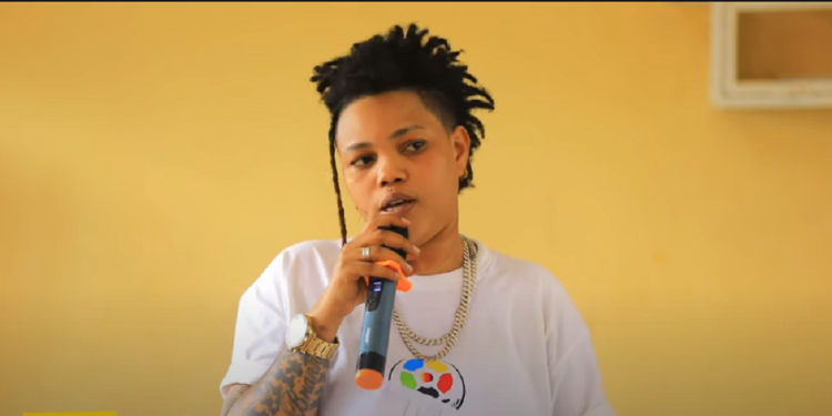 DJ Brianne aricuza kuba yaratukanye ibitutsi nk’iby’umwana utararezwe