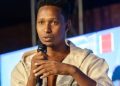 Israel Mbonyi yakiririye agakiza mu bwiherero bwo ku ishuri