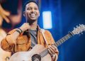 Israel Mbonyi yaciye agahigo ko kuba umuntu wa mbere wujuje Miliyoni ebyiri z’abamukurikira kuri ‘YouTube’
