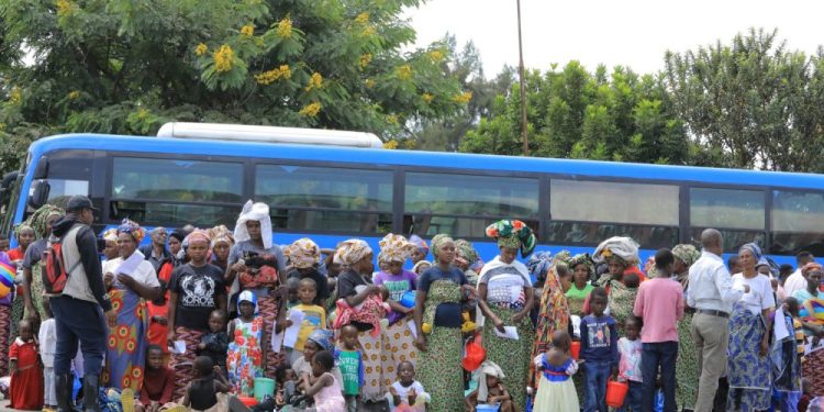 Abanyarwanda 222 bari barafashwe bugwate na FDLR batashye