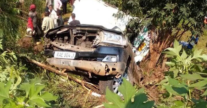 Kamonyi: Imodoka yo mu bwoko bwa ‘Hiace’ yakoze impanuka ihitana umuntu umwe, abandi 10 barakomereka