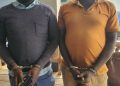 Nyarugenge: Polisi yataye muri yombi abagabo babiri bari bagiye kuvunjisha amadorari y’amahimbano