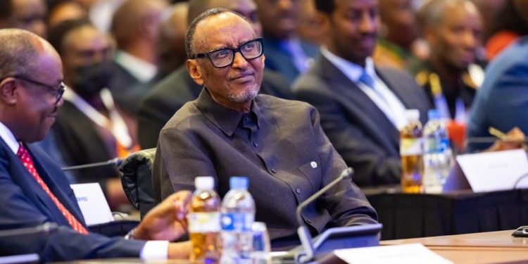 Abakoresha imbuga nkoranyambaga bagaragaje ikibazo gikomeye mu Nama y’Umushyikirano, Kagame asaba ko gikemurwa