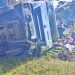 Nyamasheke: Ikamyo yaritwaye abakozi bagiye mu kazi yarenze umuhanda, abantu 16 barakomereka