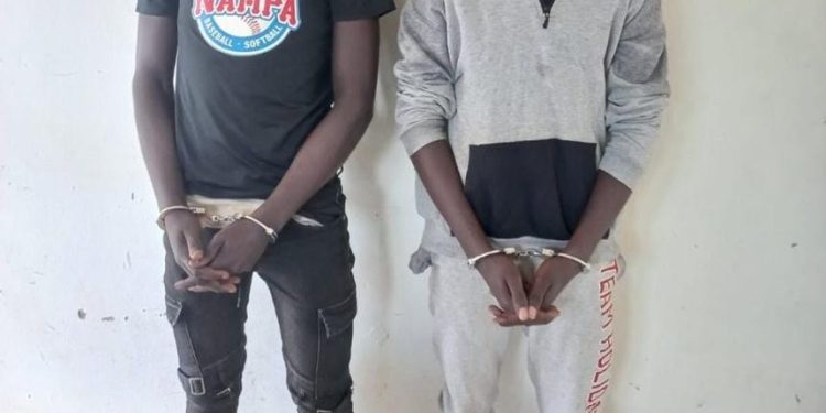 Abasore babiri bibye moto bafatwa bagiye kuyigurisha ibihumbi 100 Frw