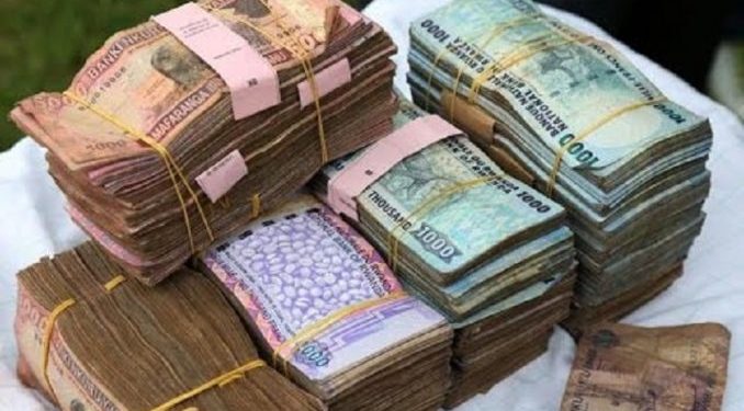 Polisi y’u Rwanda iramenyesha umuntu waba warataye amafaranga mu muhanda Remera-Giporoso kugana Polisi ishami rishinzwe umutekano wo mu muhanda ku Muhima