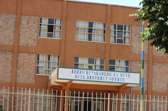 Huye: Umugabo akurikiranweho kwica umwana we amukubise umuhini
