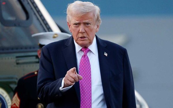 Donald Trump yaciye amarenga yo kongera kurasa Iran mu gihe itakurikiza ibyo isabwa
