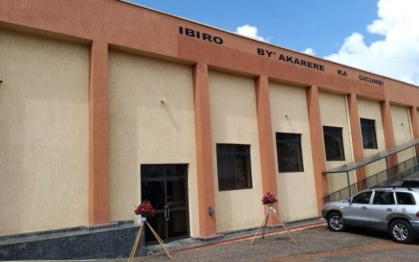 Gicumbi: Gitifu w’Akagali wafungiranye umusaza n’umukecuru mu Kagali akigendera yafatiwe ibihano